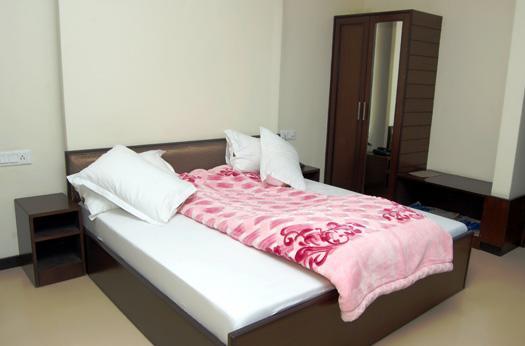 Wind Cross Hotel Kālka Екстериор снимка